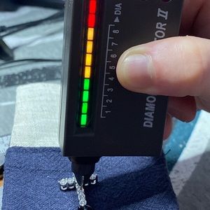 Meet your Posher, Alston